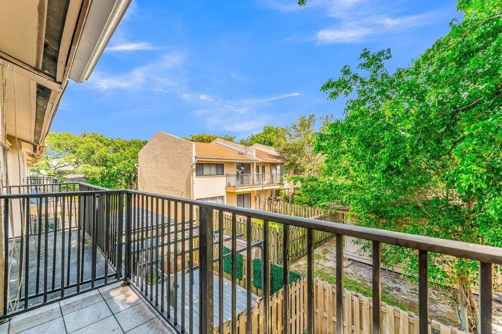 4281 NW 76 Avenue, Davie, FL 33328 36_1024px