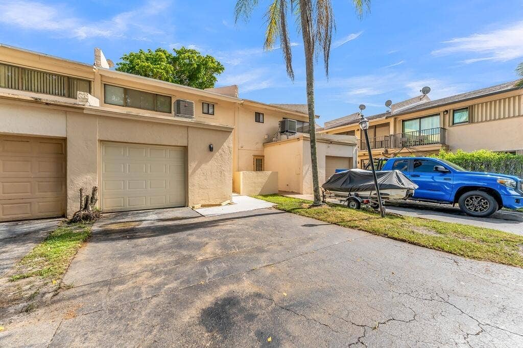 4281 NW 76 Avenue, Davie, FL 33328 3_1024px