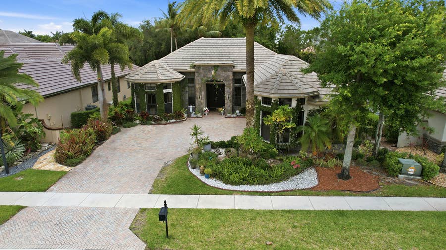Property photo for 10340 Trianon Place, Wellington, FL