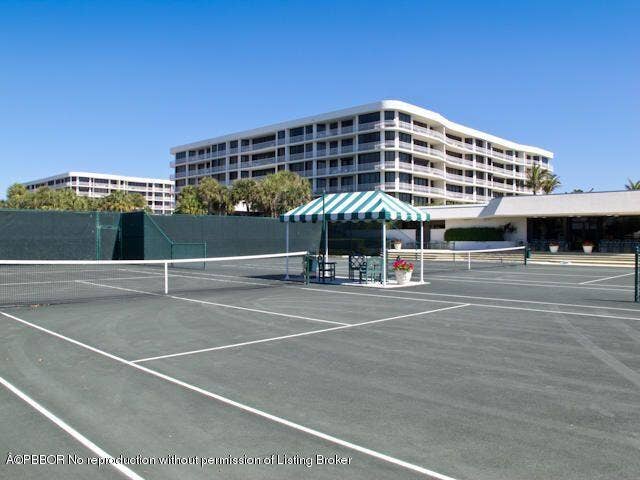 2000 S Ocean Boulevard, Palm Beach, FL 33480 2000 110s exterior