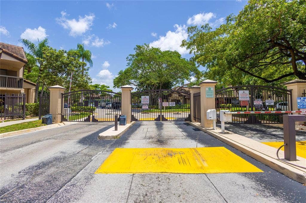 4481 W MCNAB Road W, #19, Pompano Beach, FL 33069 GetMedia-3.ashx