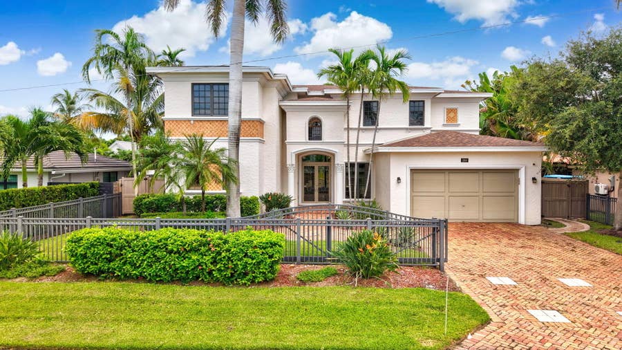 Property photo for 260 NE WAVECREST Court, Boca Raton, FL