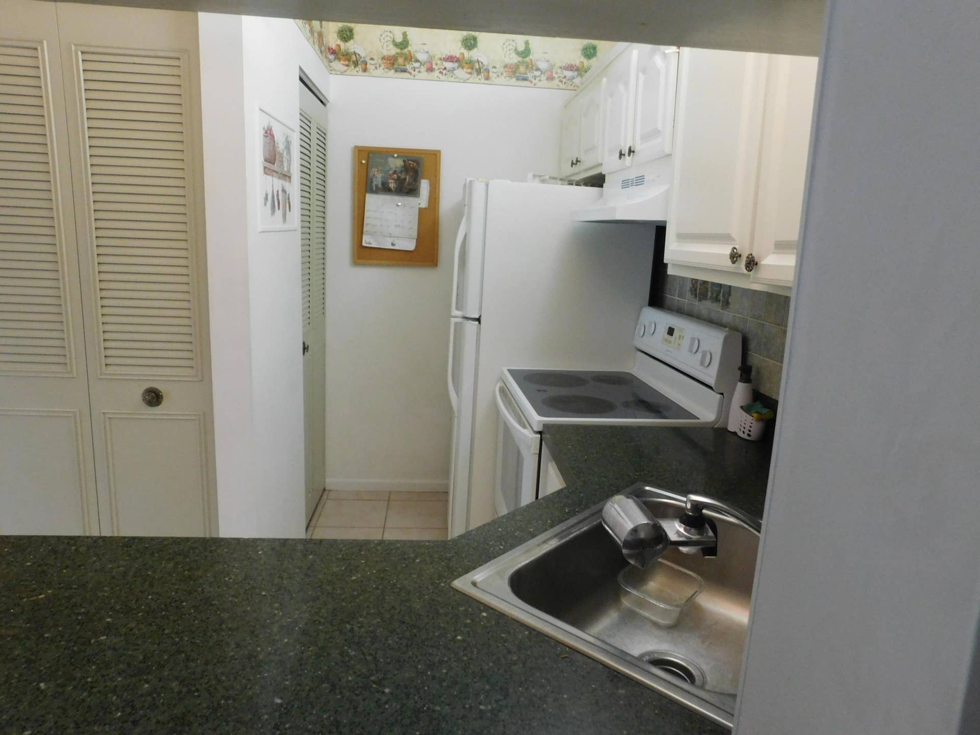 627 SEA PINE WAY - KITCHEN 2