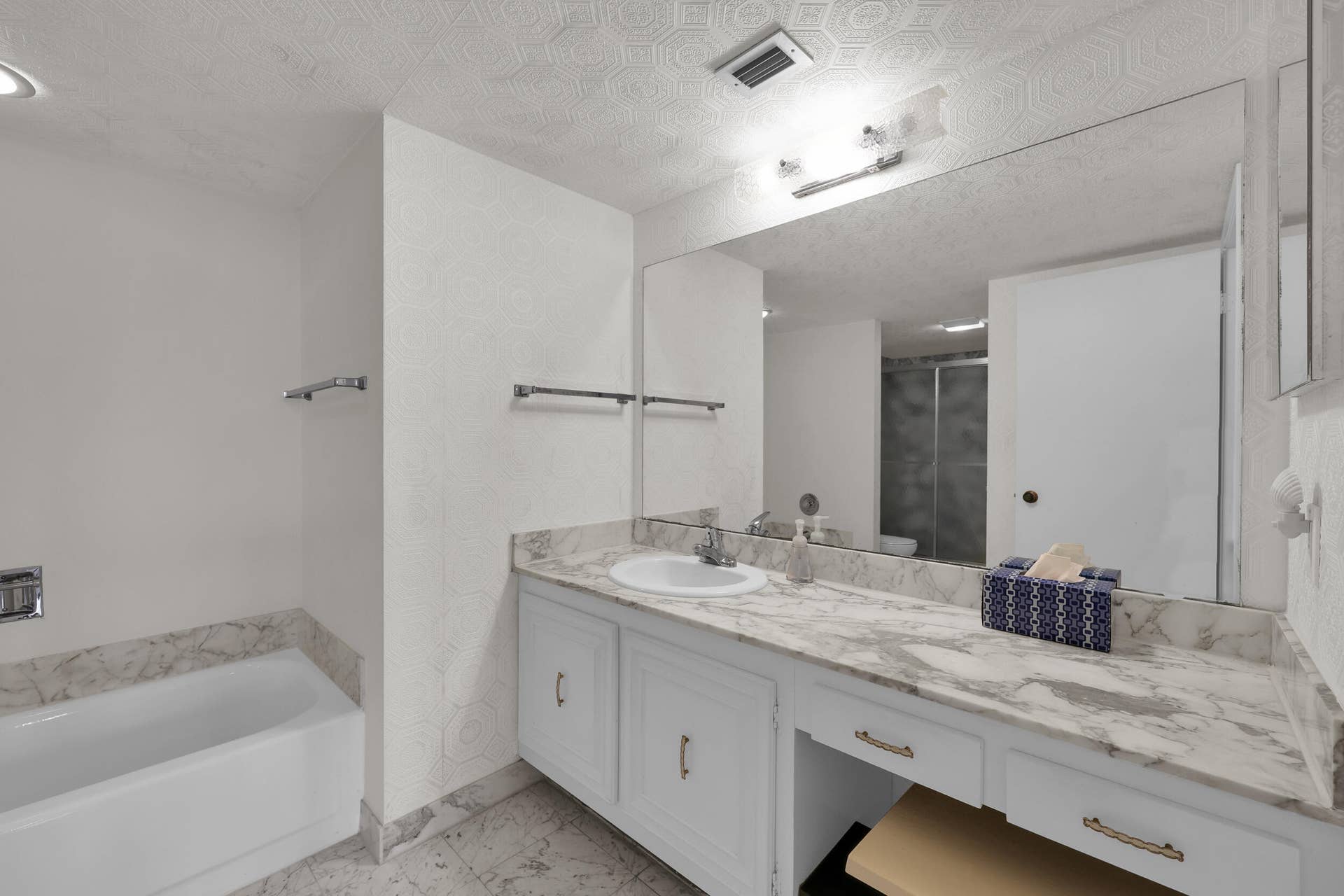 3400 N OCEAN Avenue, #1605, Singer Island, FL 33404 21_8p3a6374