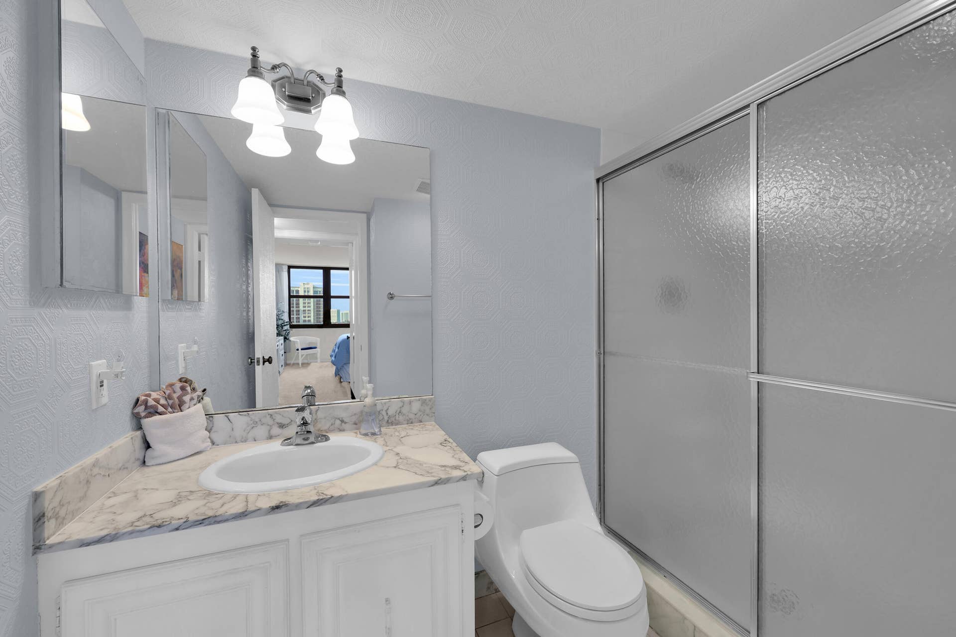 3400 N OCEAN Avenue, #1605, Singer Island, FL 33404 27_8p3a6414