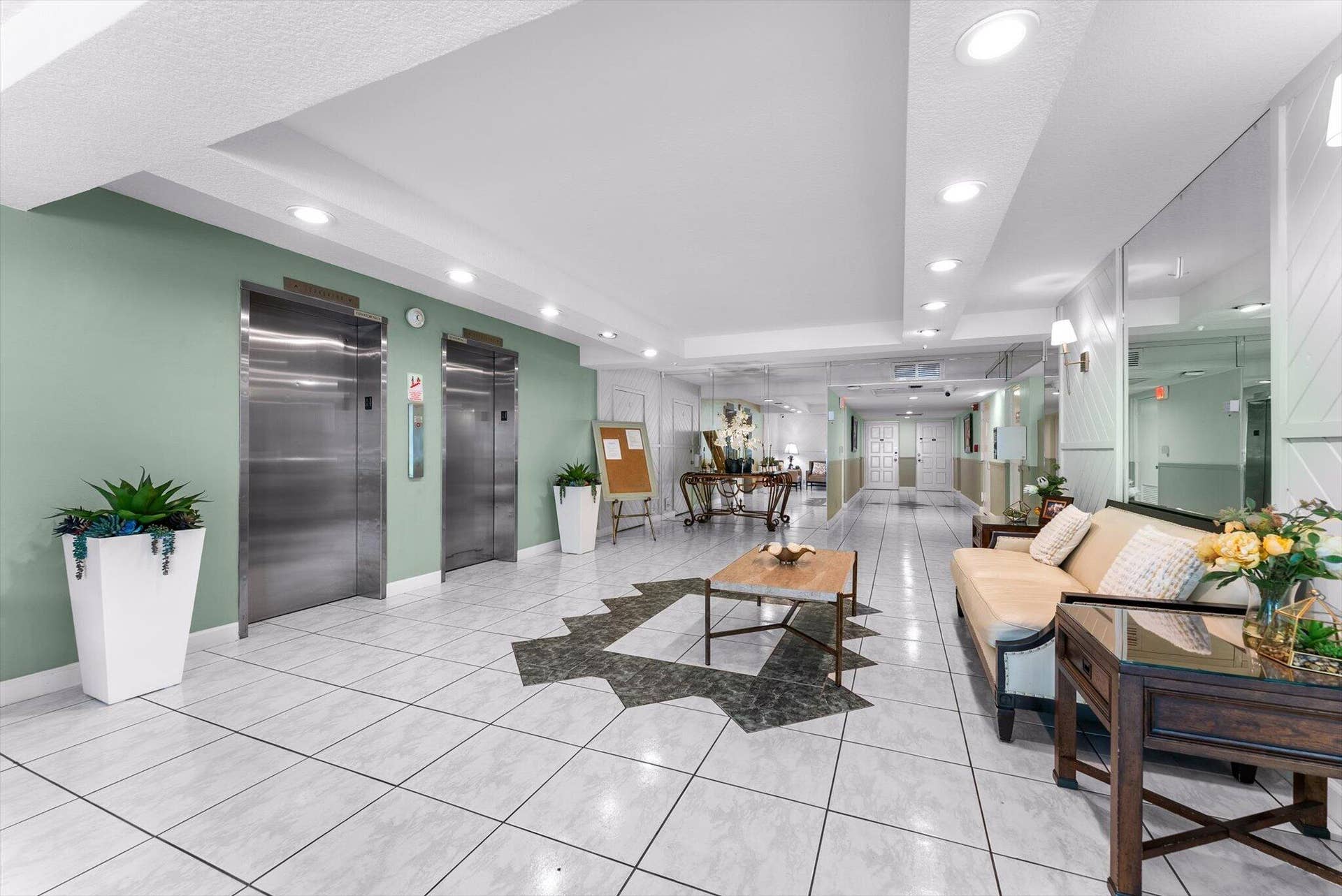 3051 N Course Drive, #909, Pompano Beach, FL 33069 03-3