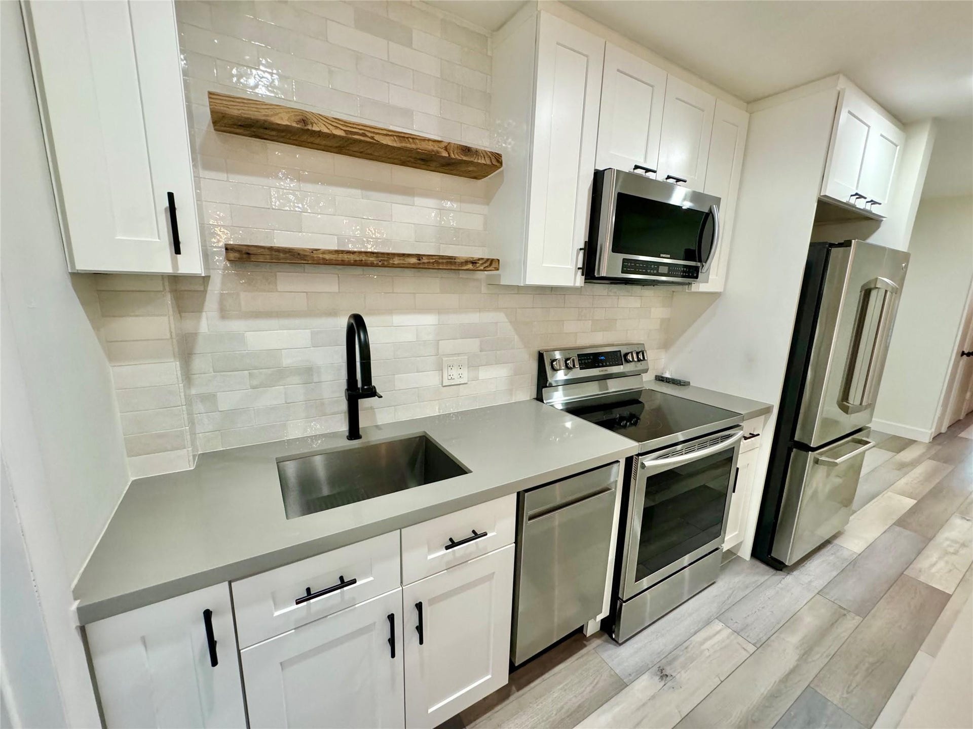 2110 NE 39TH Street, #2A, Fort Lauderdale, FL 33308 Photo 8