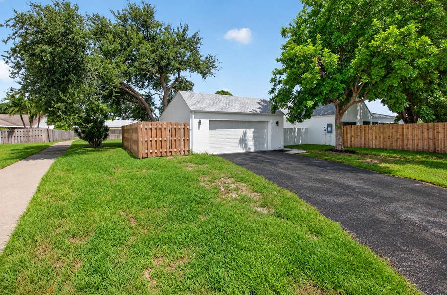 Property photo for 905 NW 21ST Way, Delray Beach, FL