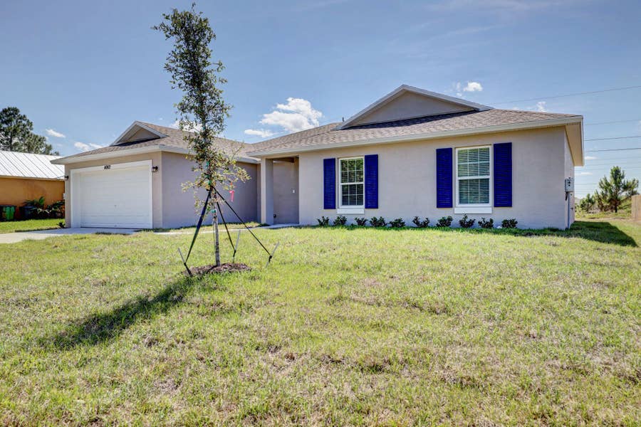 Property photo for 929 SW Cornelia Avenue, Port St Lucie, FL