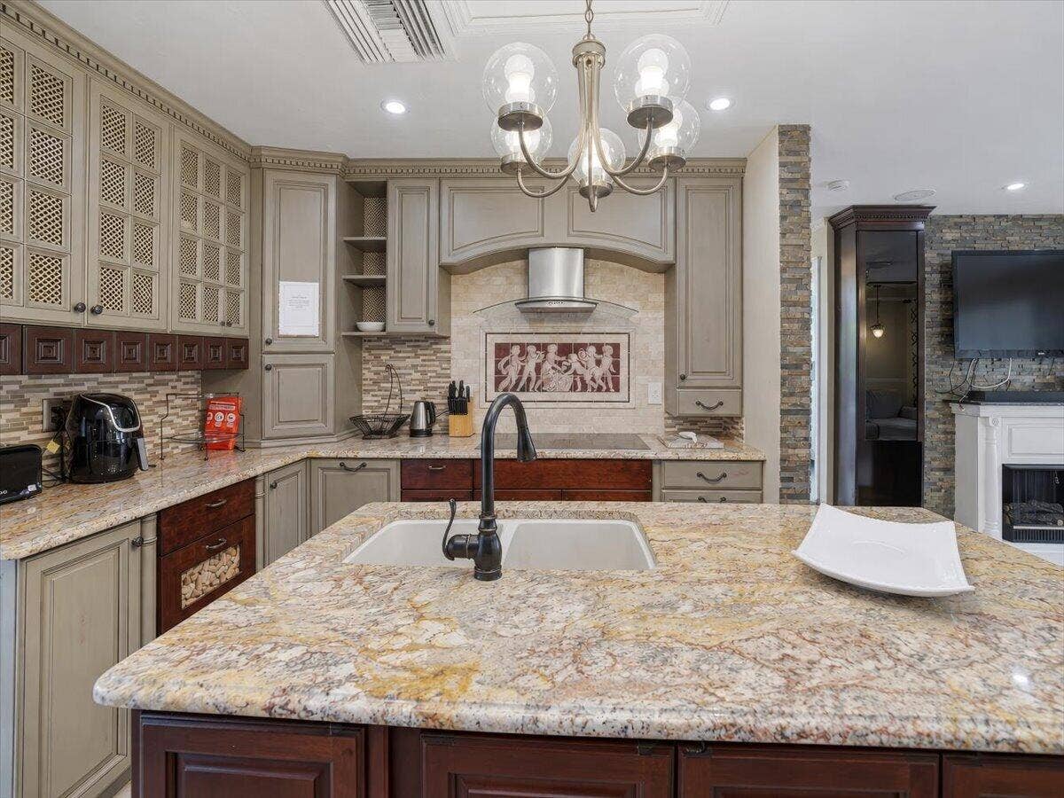 938 Arlington Drive, West Palm Beach, FL 33415 17-Kitchen-C