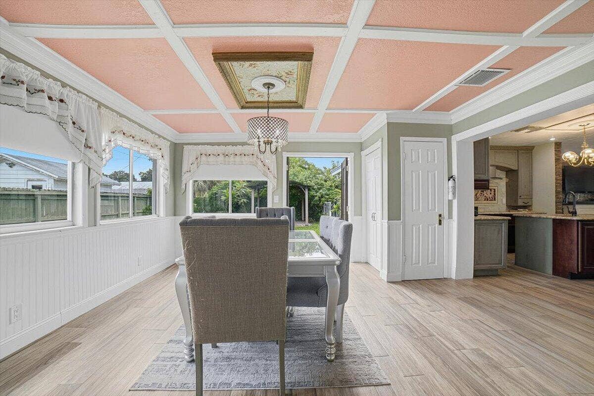 938 Arlington Drive, West Palm Beach, FL 33415 20-Dining Room-B
