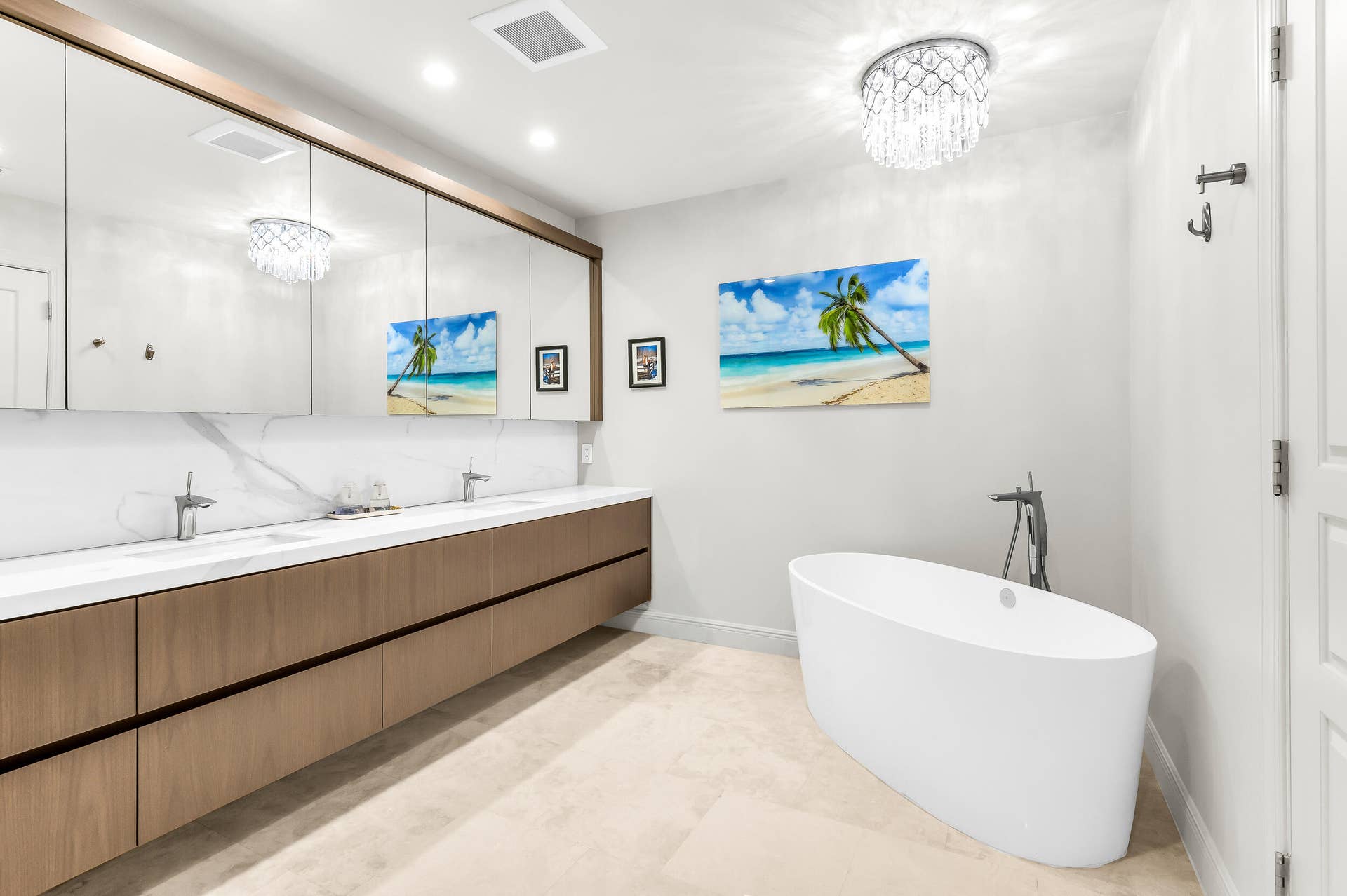 411 Hendricks Isle, Fort Lauderdale, FL 33301 Primary Bathroom