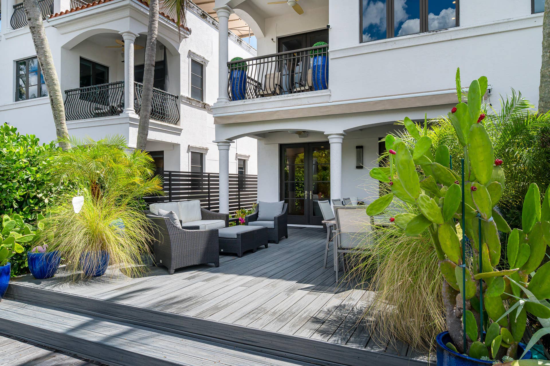 411 Hendricks Isle, Fort Lauderdale, FL 33301 with retractable awning