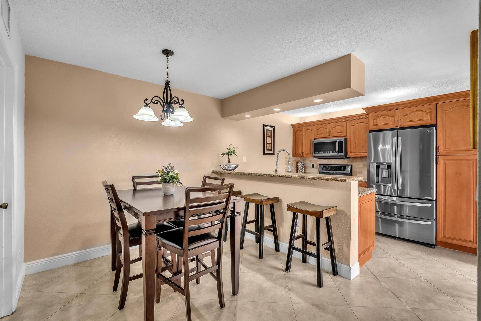 1214 SW 120TH Way, #1214, Davie, FL 33325 DINING AREA AND KITCHEN