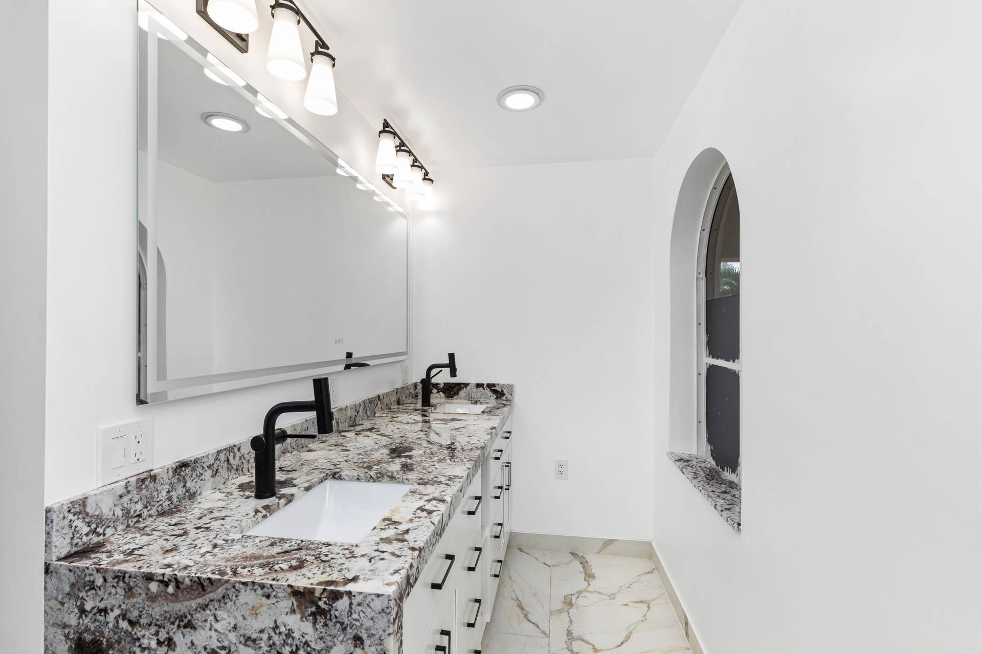 Primary Bath Dual Sinks