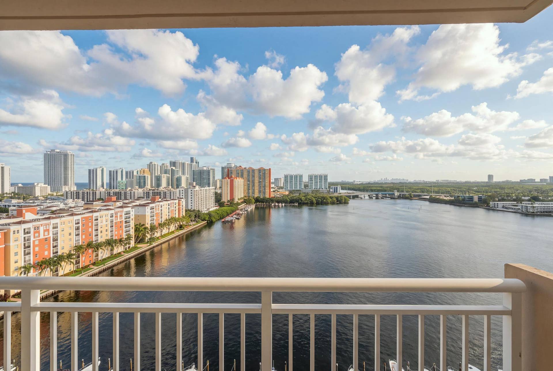 250 174TH Street, #1719, Sunny Isles Beach, FL 33160 DSC00616_reedit_85be2810-2