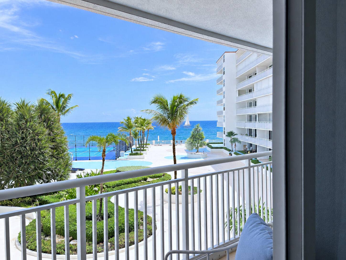 3546 S Ocean Boulevard, #422, South Palm Beach, FL 33480 11IMG_1493-2