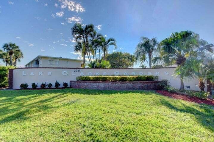 2615 GARDEN Drive N, #310, Lake Worth, FL 33461 lcg entrance