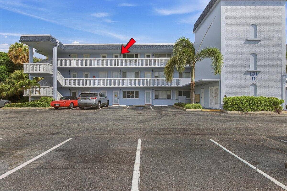 131 Doolen Court, #309, North Palm Beach, FL 33408 Front Building & location of unit