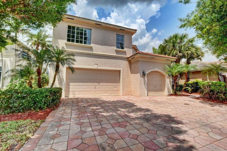 Property photo for 1388 Beacon Circle, Wellington, FL