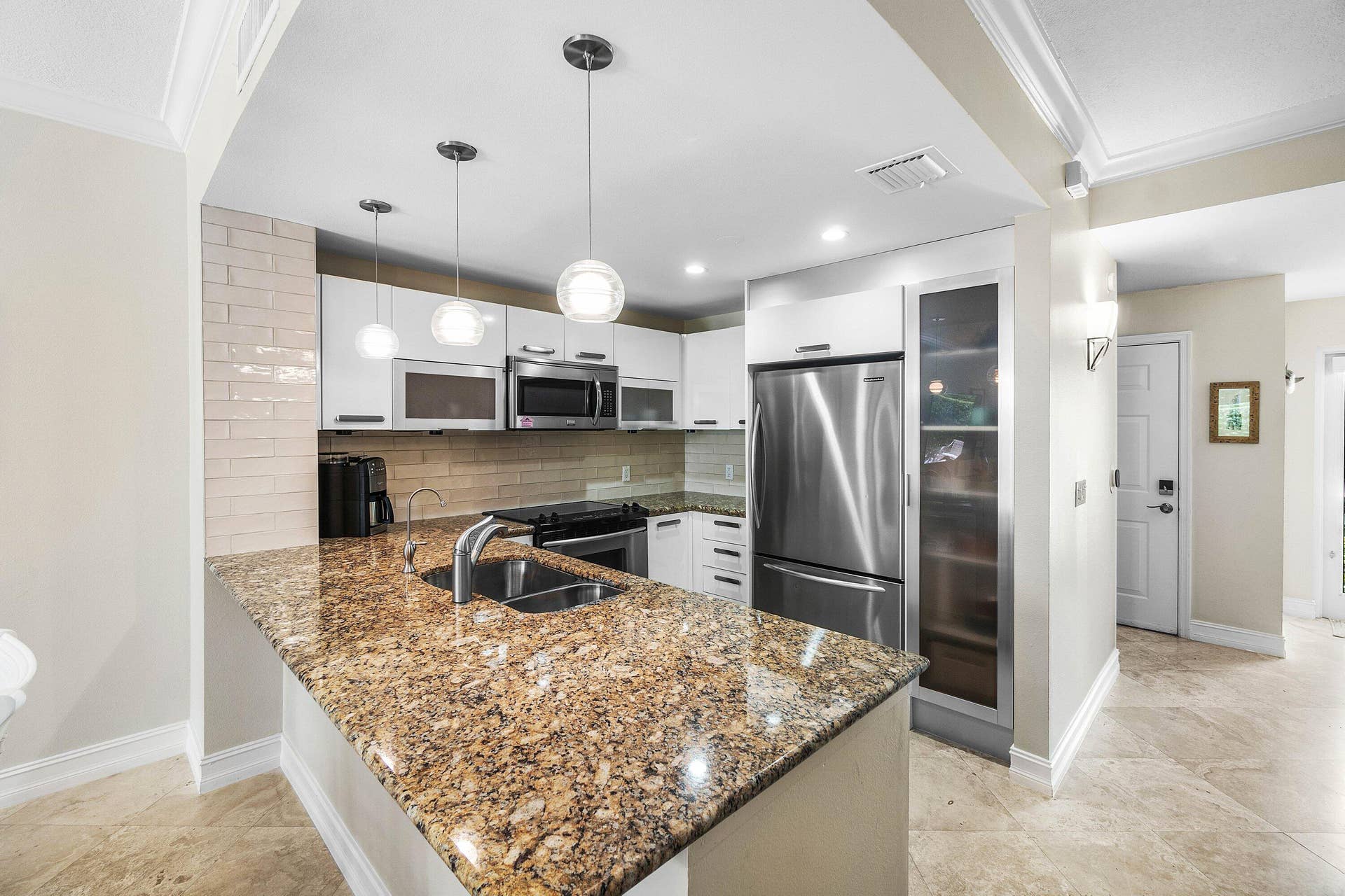 010-3604SouthOceanBoulevard-105-Highland