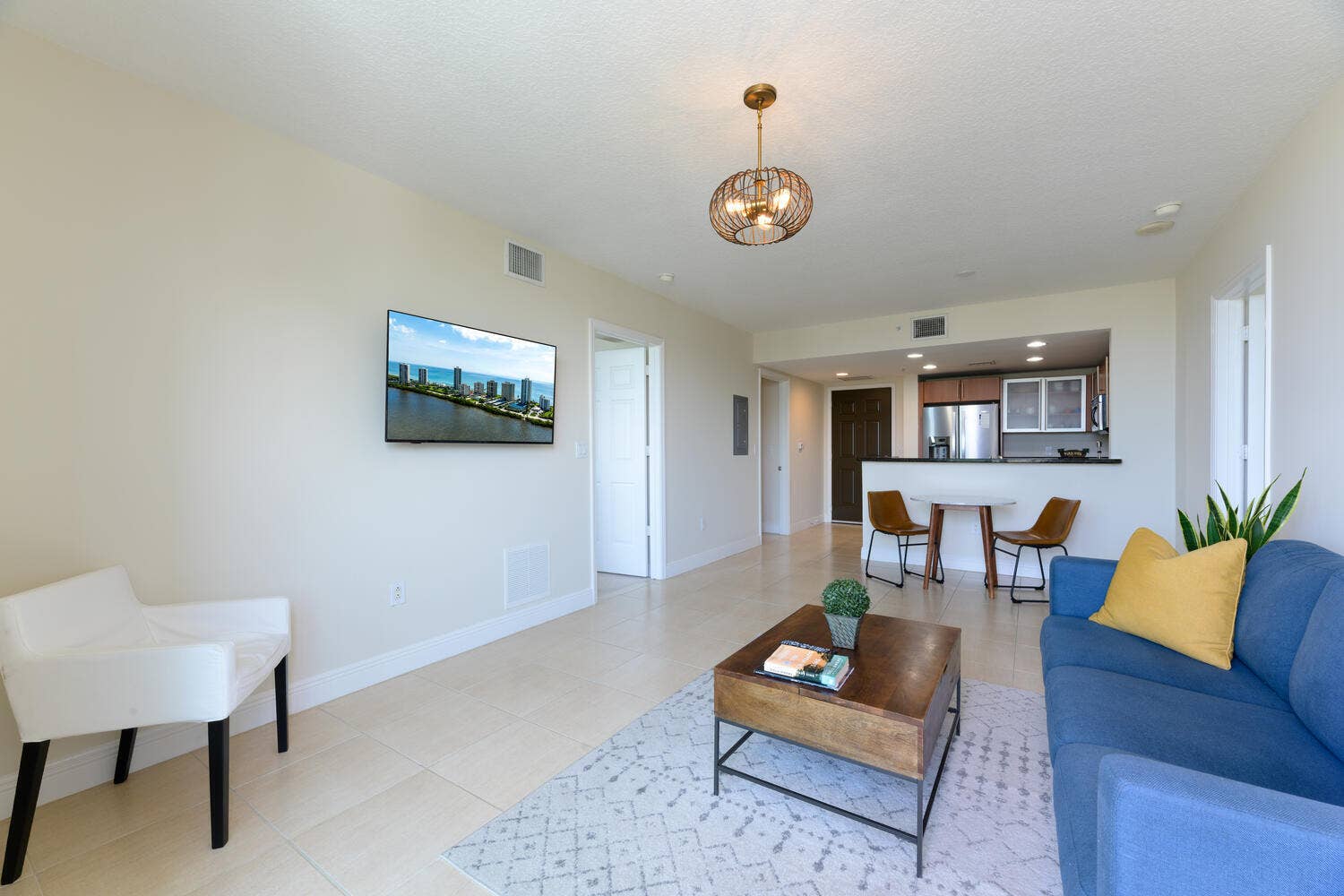 610 Clematis Street, #406, West Palm Beach, FL 33401 610 Clematis St Apt 406 West-large-008-0