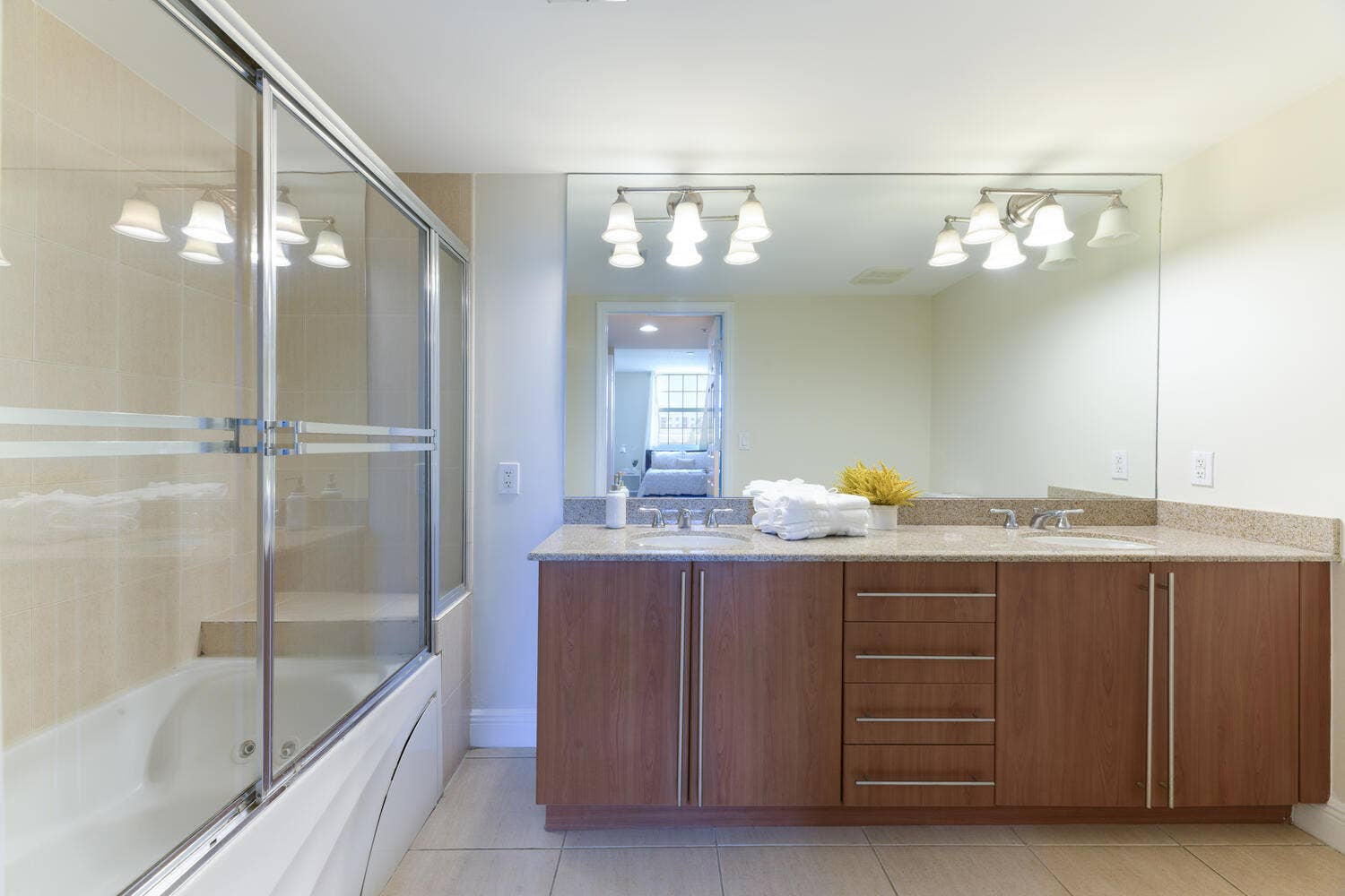 610 Clematis Street, #406, West Palm Beach, FL 33401 610 Clematis St Apt 406 West-large-014-0