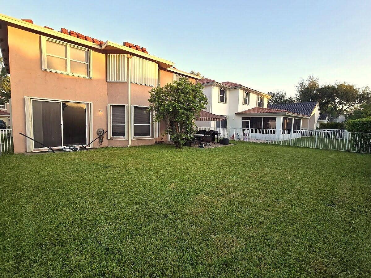 5359 NW 119TH Terrace, Coral Springs, FL 33076 Yard2_updated