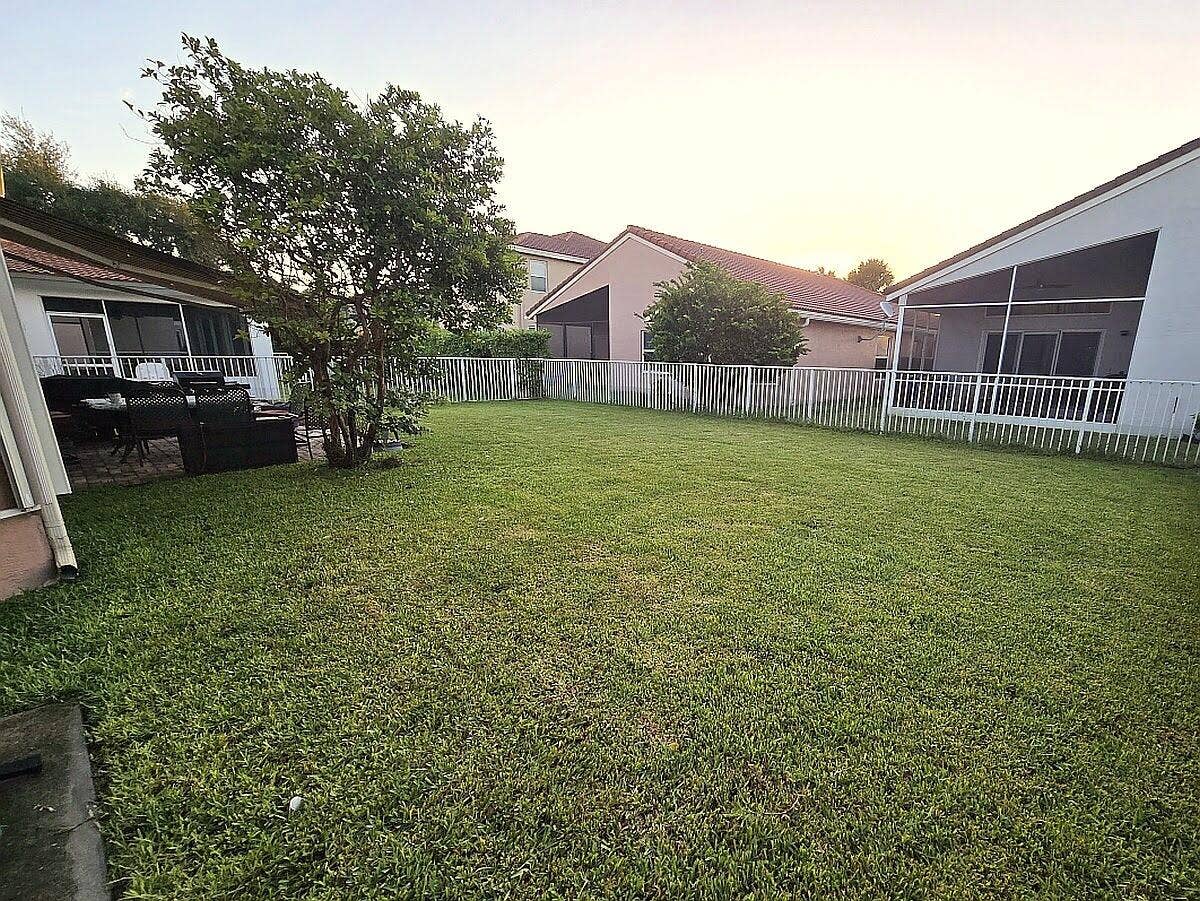 5359 NW 119TH Terrace, Coral Springs, FL 33076 Yard1_updated