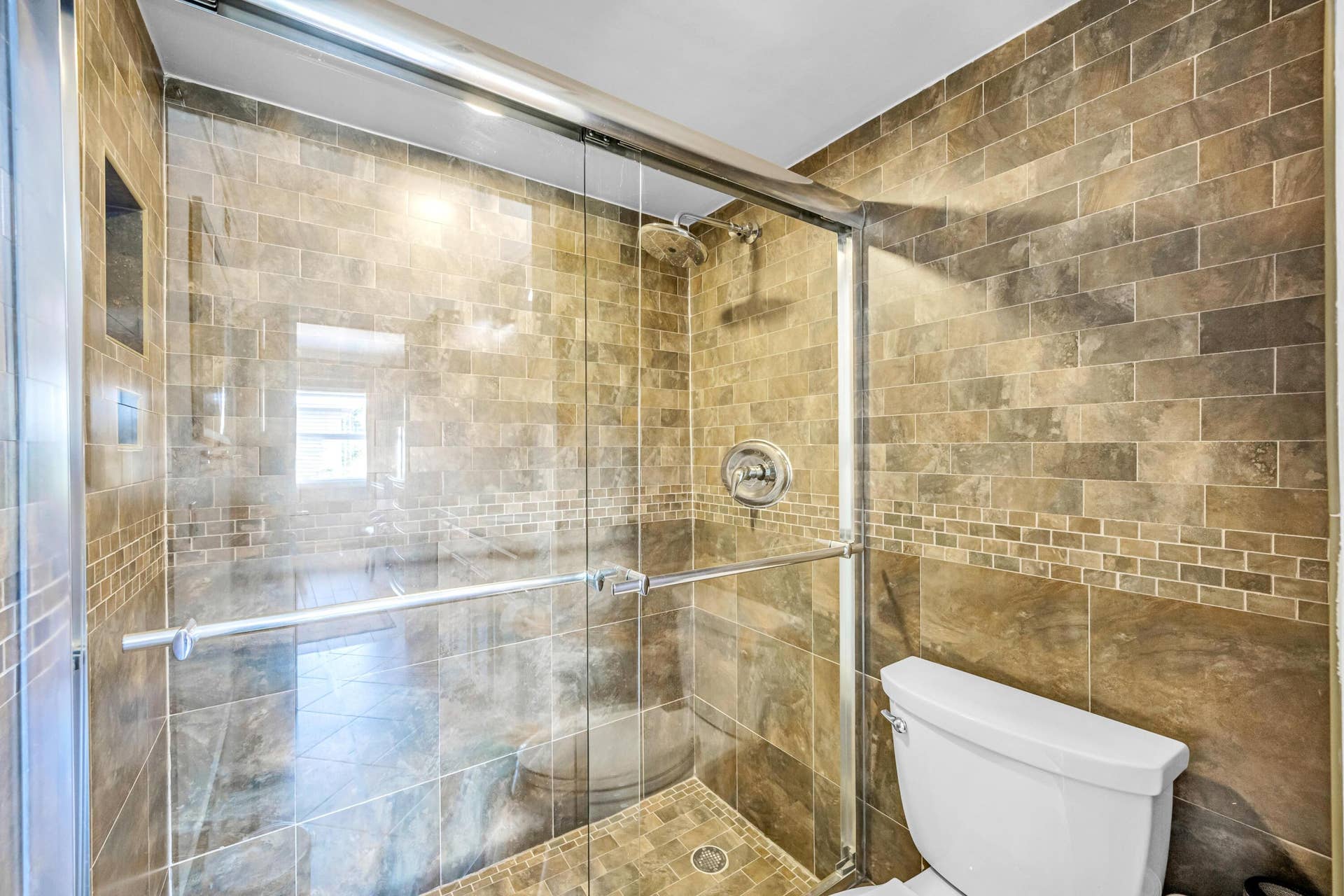 615 NE 12th Avenue, #301, Fort Lauderdale, FL 33304 615 NE 12TH ST -19