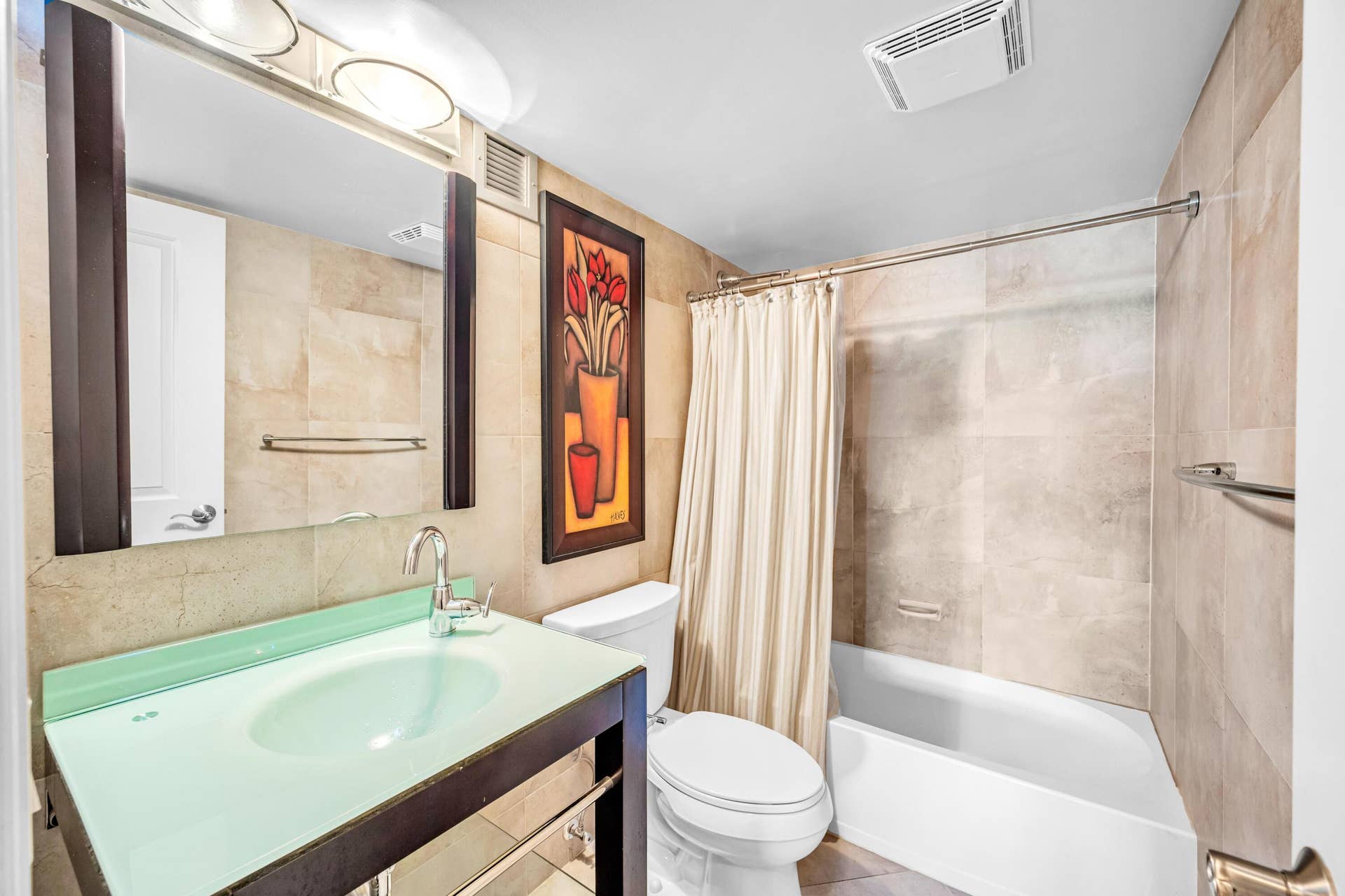 615 NE 12th Avenue, #301, Fort Lauderdale, FL 33304 615 NE 12TH ST -24