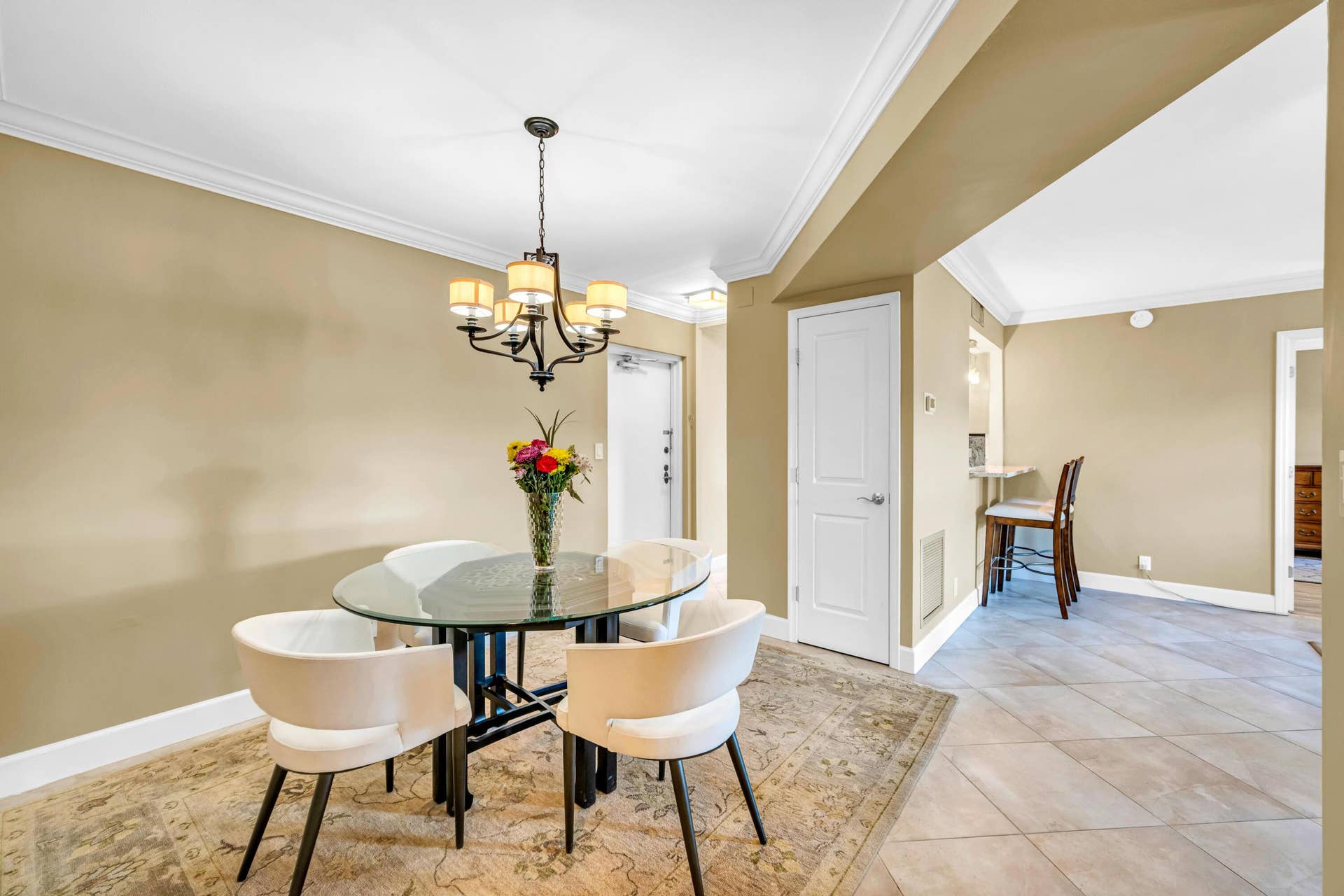 615 NE 12th Avenue, #301, Fort Lauderdale, FL 33304 615 NE 12TH ST -5