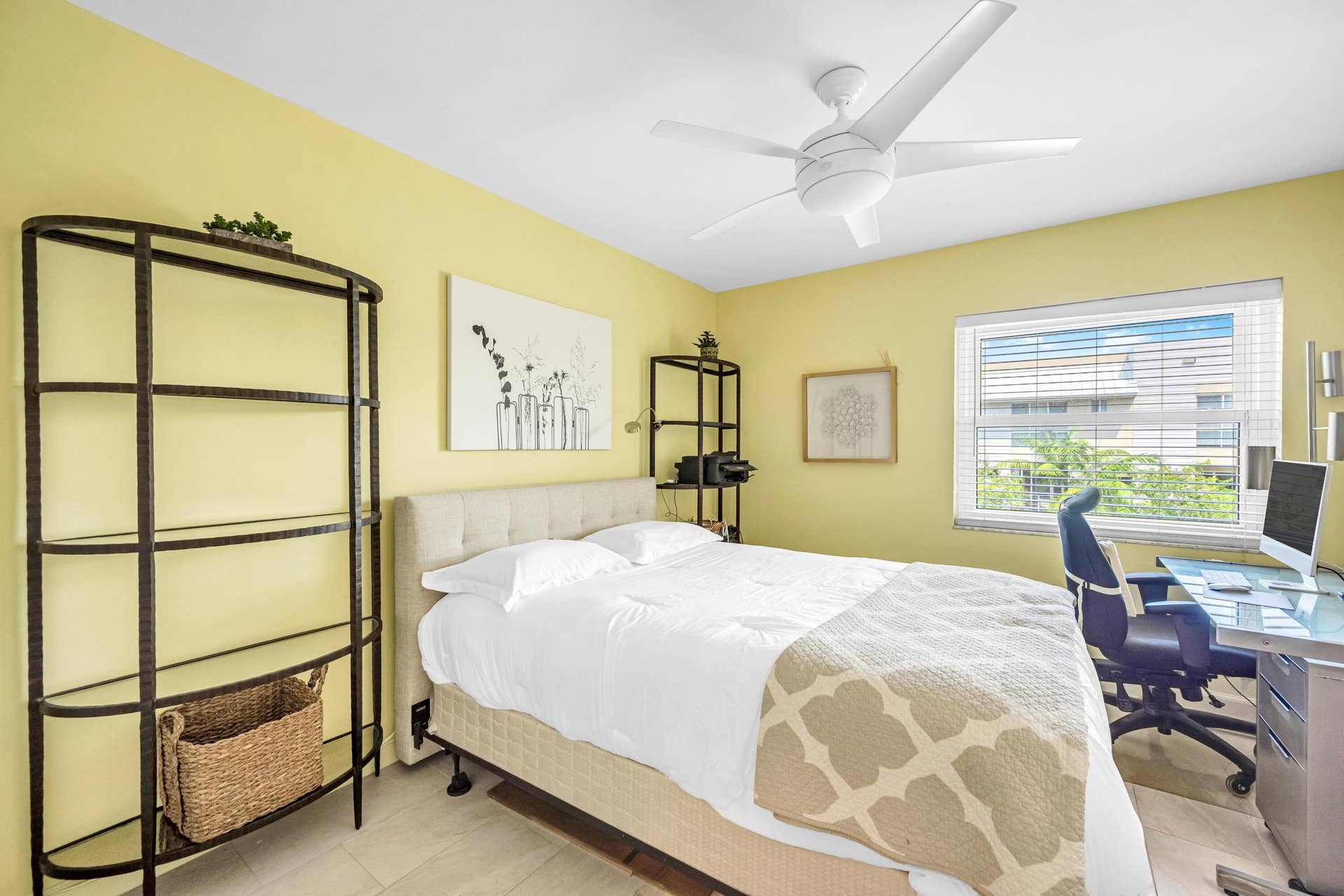 615 NE 12th Avenue, #301, Fort Lauderdale, FL 33304 615 NE 12TH ST -21