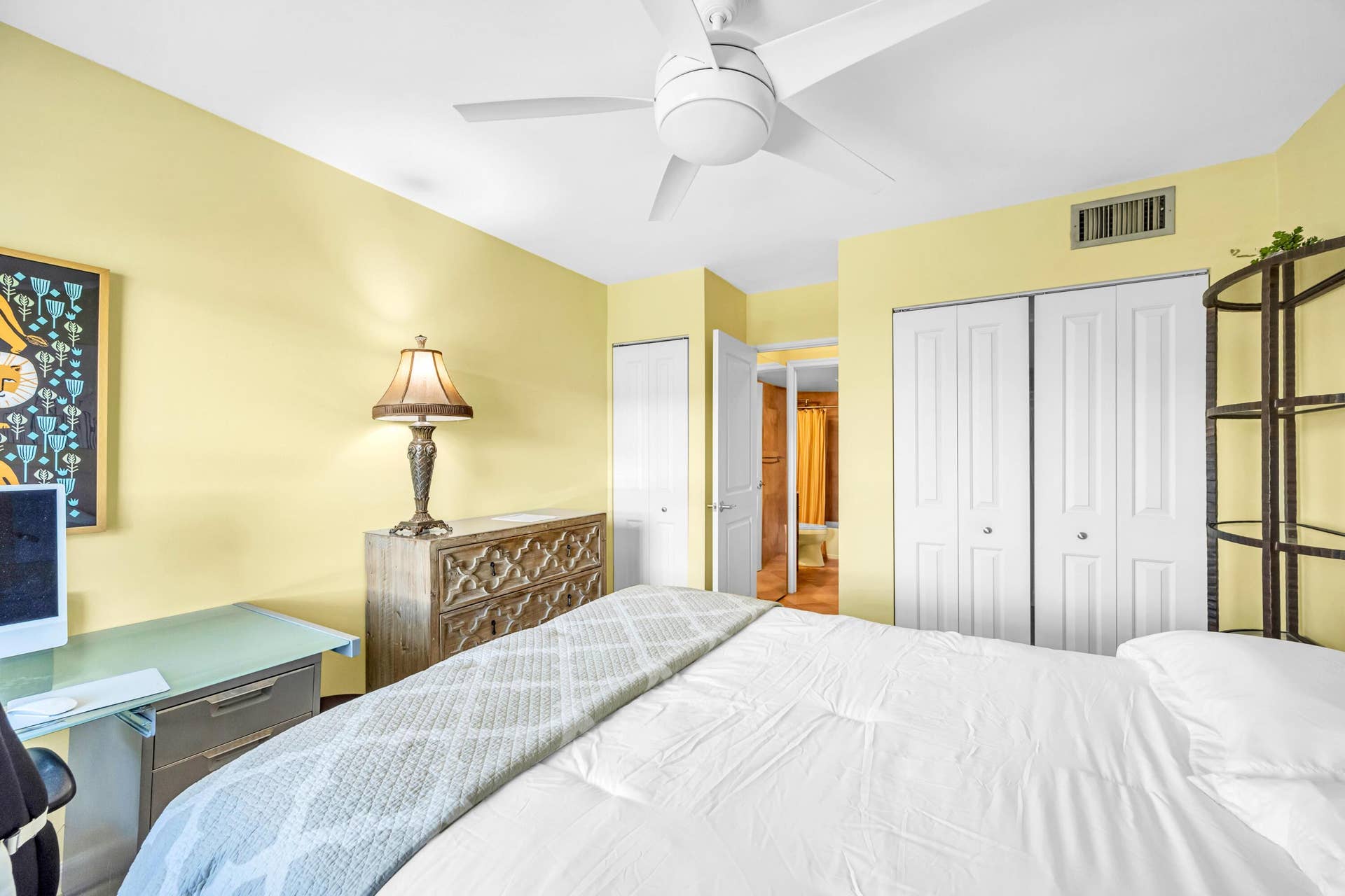 615 NE 12th Avenue, #301, Fort Lauderdale, FL 33304 615 NE 12TH ST -23
