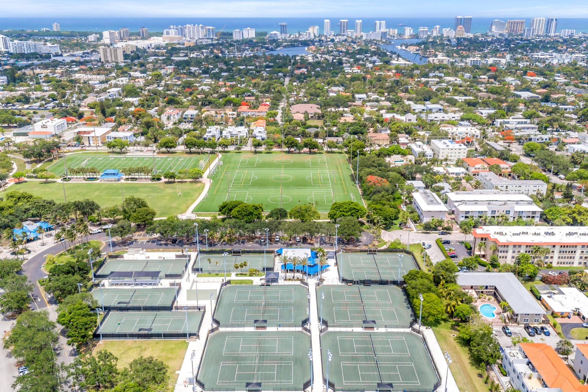 615 NE 12th Avenue, #301, Fort Lauderdale, FL 33304 615 NE 12TH -32