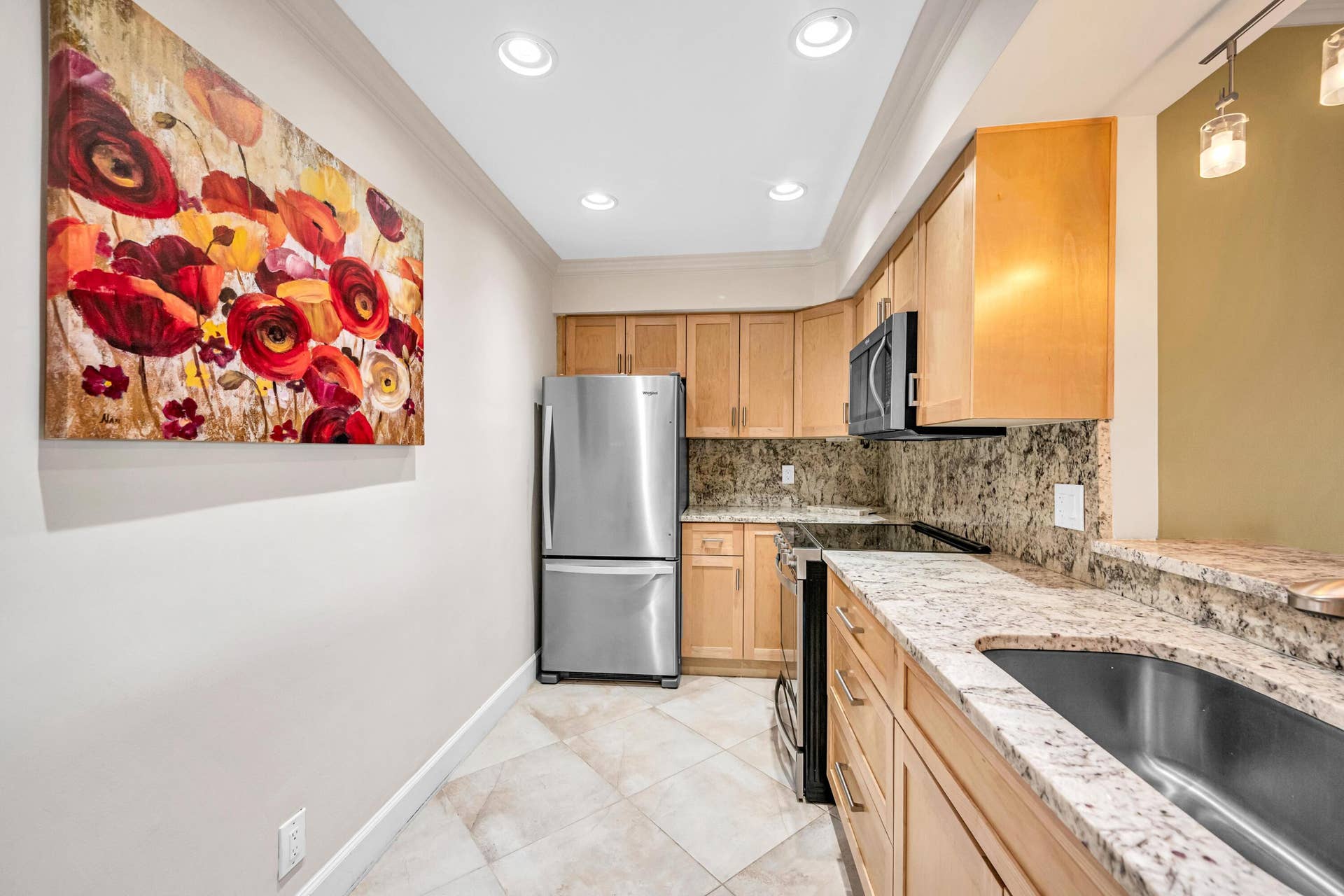 615 NE 12th Avenue, #301, Fort Lauderdale, FL 33304 615 NE 12TH ST -8