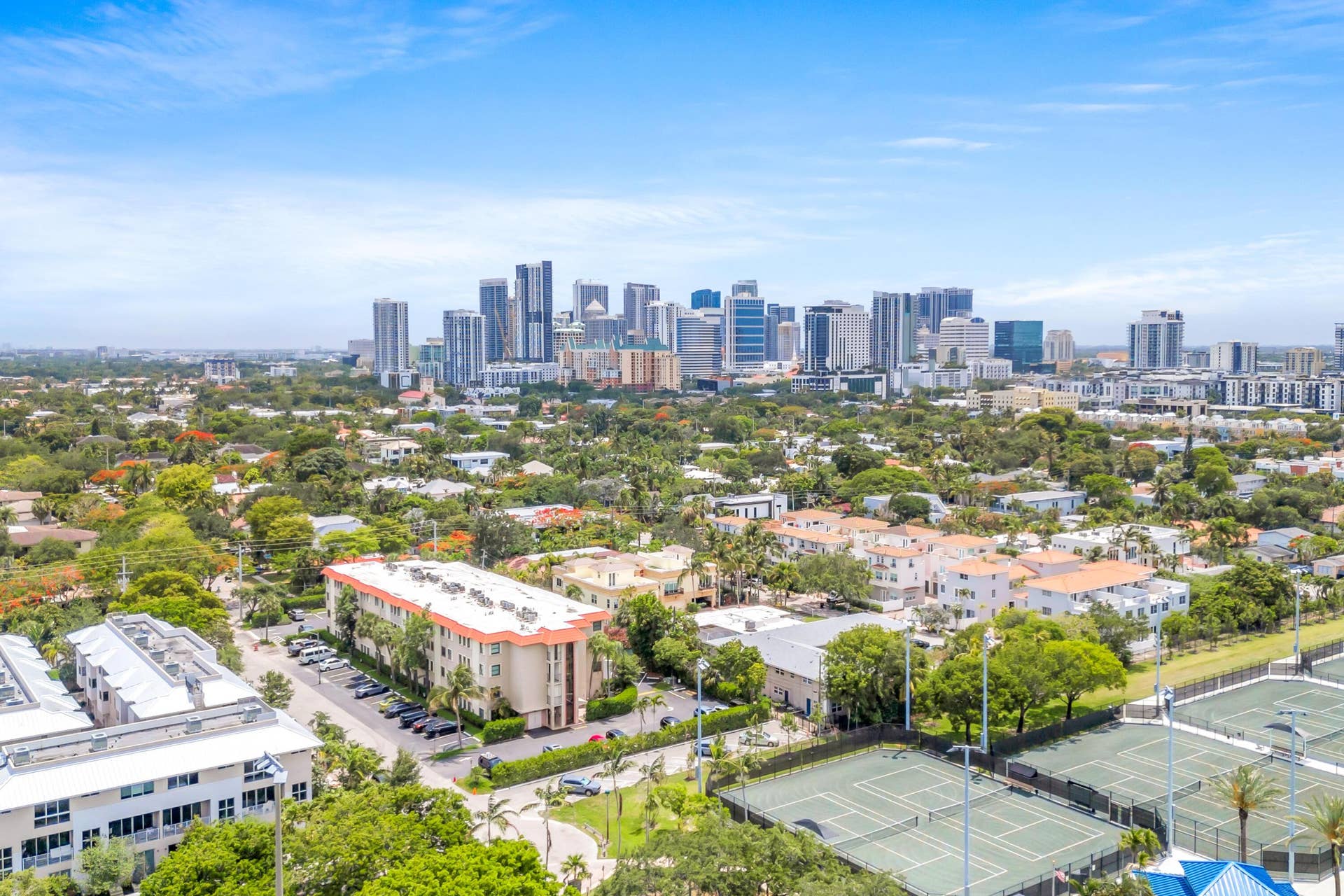 615 NE 12th Avenue, #301, Fort Lauderdale, FL 33304 615 NE 12TH -35