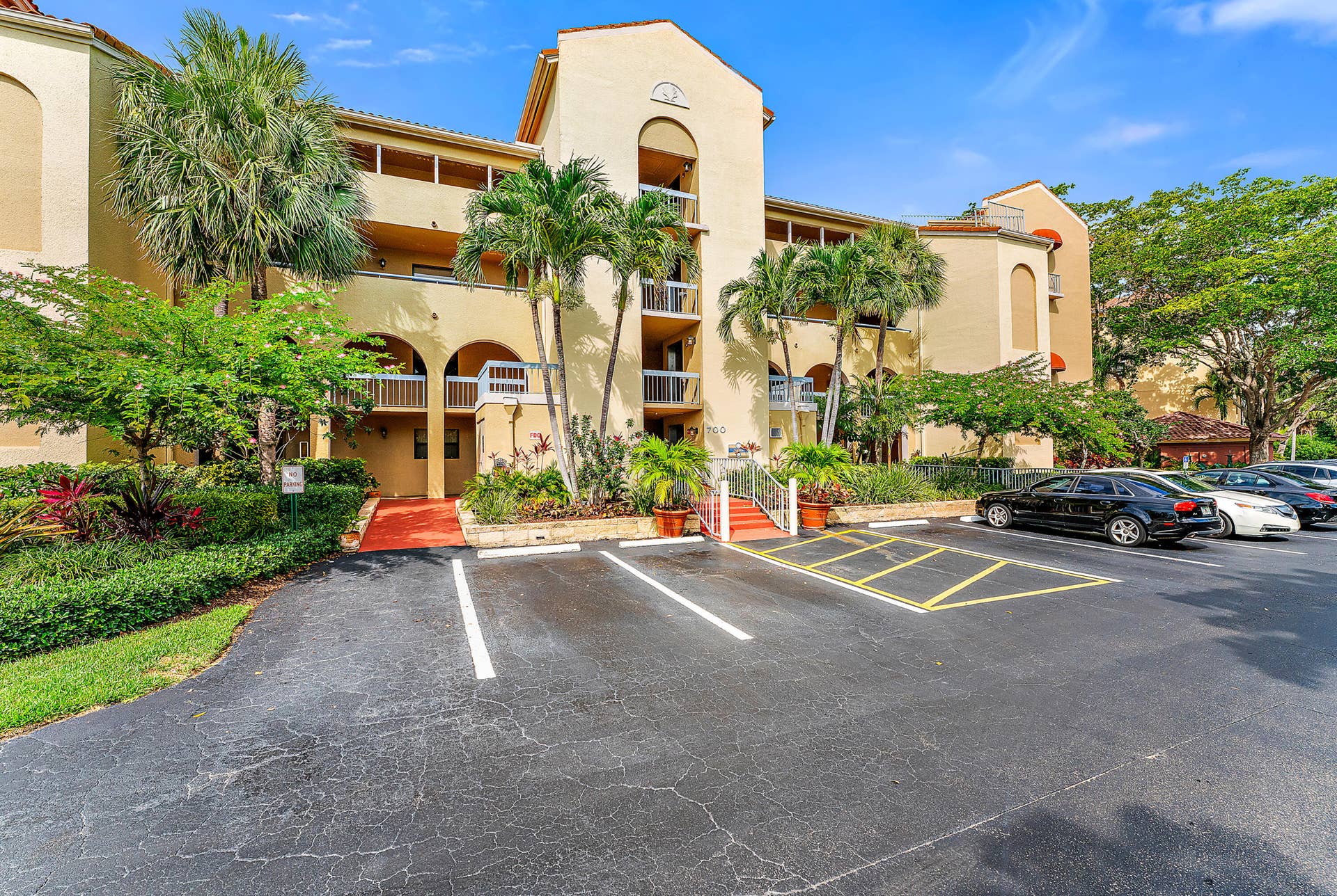 700 Uno Lago Drive, #404, Juno Beach, FL 33408 002-700UnoLagoDr-404-JunoBeach-FULL
