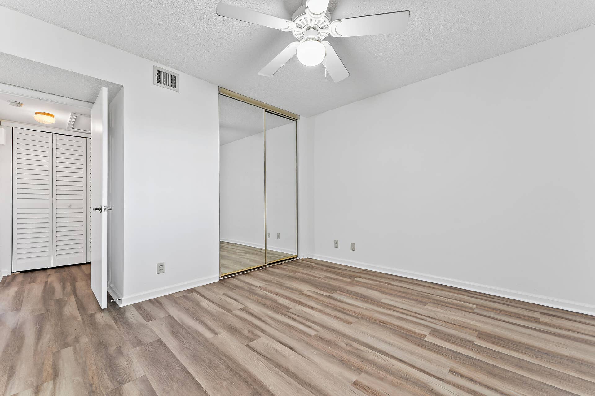 700 Uno Lago Drive, #404, Juno Beach, FL 33408 020-700UnoLagoDr-404-JunoBeach-FULL