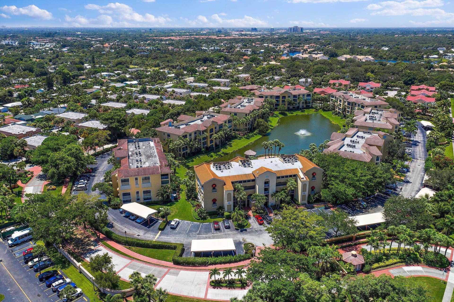 700 Uno Lago Drive, #404, Juno Beach, FL 33408 053-700UnoLagoDr304-JunoBeach-FL-SMALL