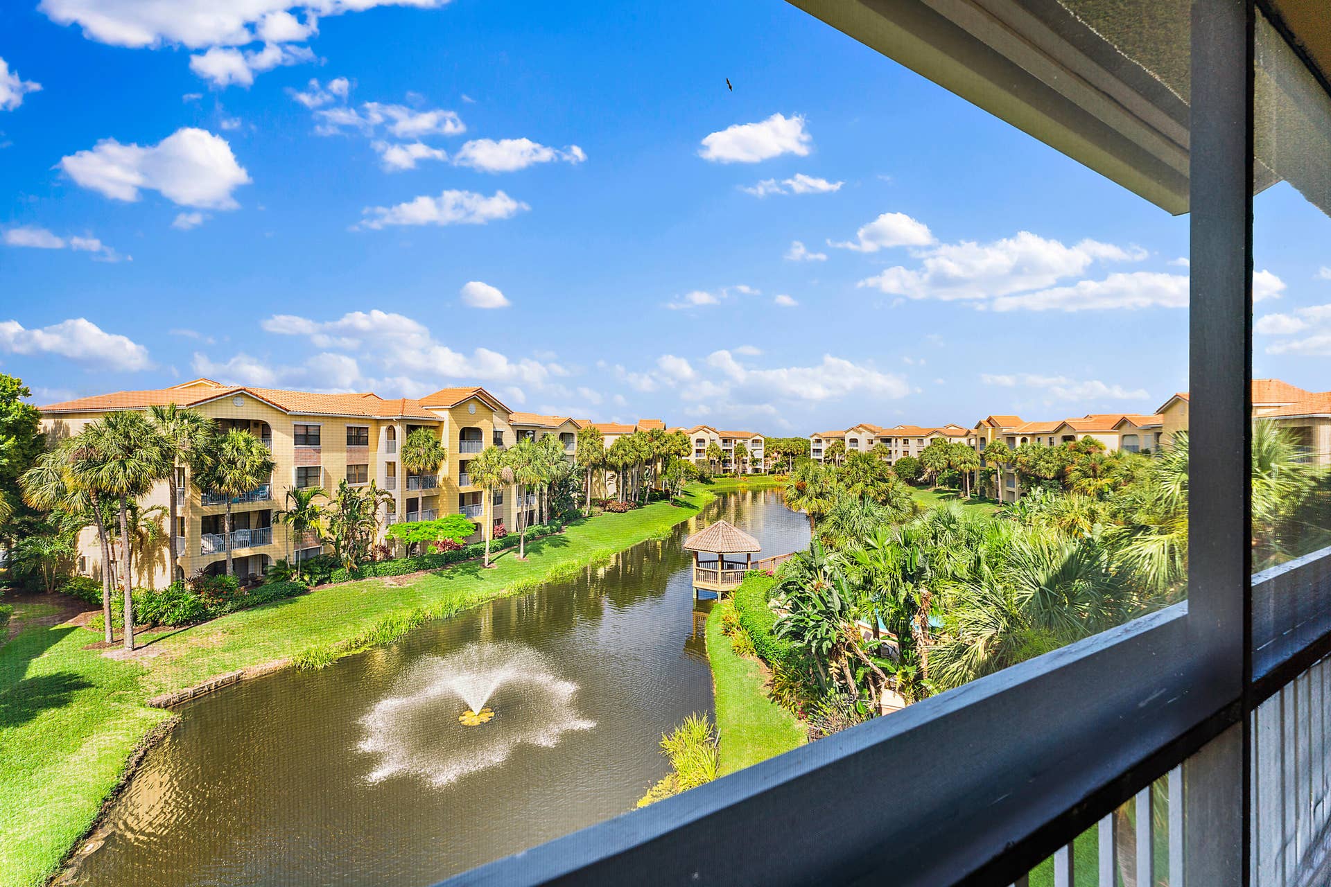 700 Uno Lago Drive, #404, Juno Beach, FL 33408 025-700UnoLagoDr-404-JunoBeach-FULL
