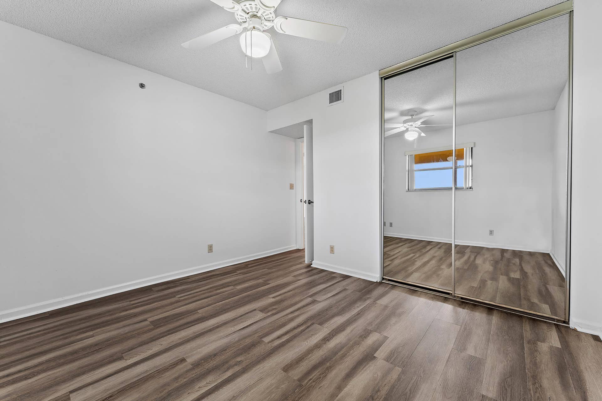 700 Uno Lago Drive, #404, Juno Beach, FL 33408 015-700UnoLagoDr-404-NorthPalmBeach-FL-3
