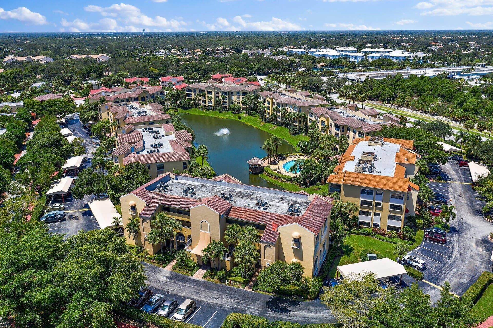 700 Uno Lago Drive, #404, Juno Beach, FL 33408 052-700UnoLagoDr304-JunoBeach-FL-SMALL