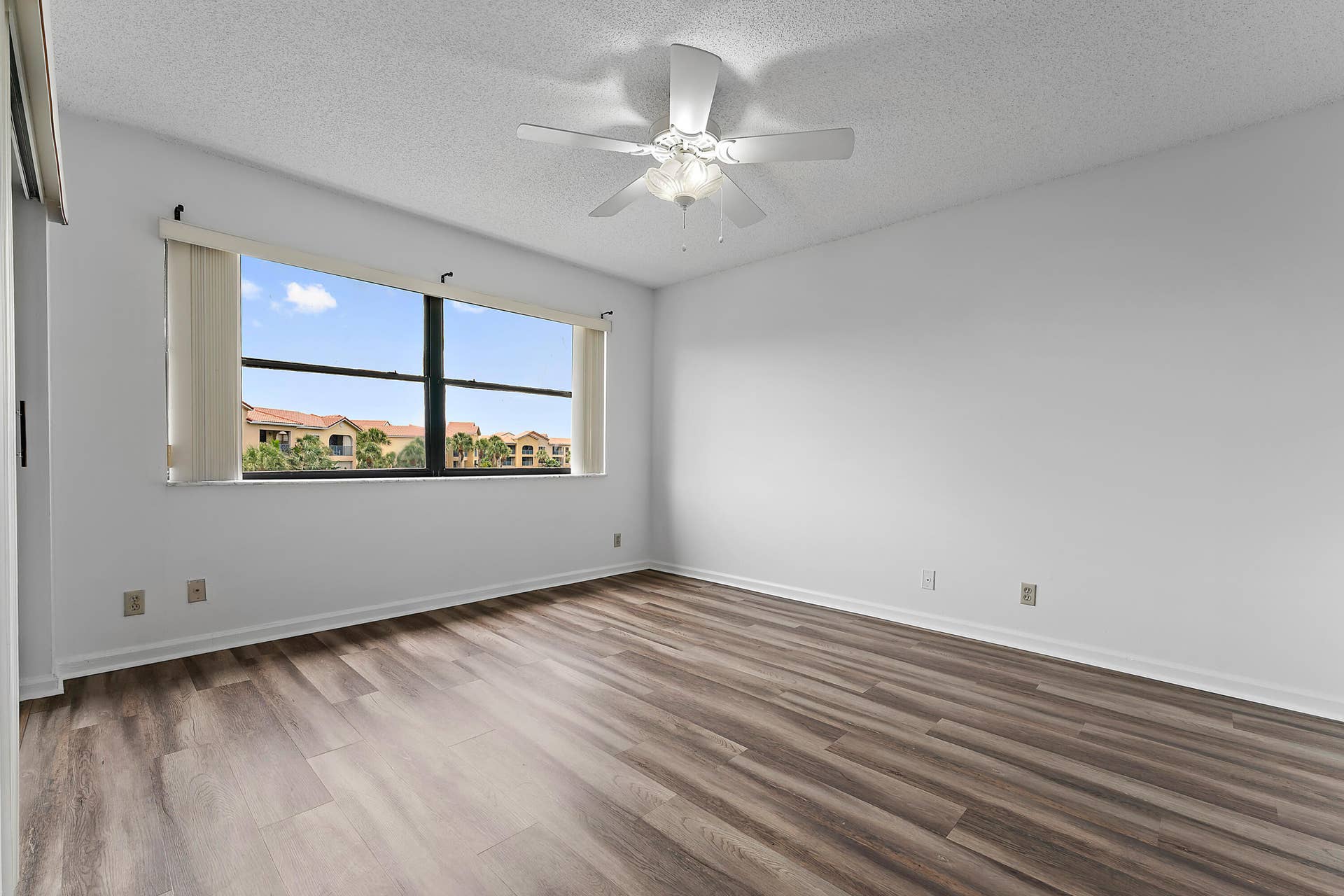 700 Uno Lago Drive, #404, Juno Beach, FL 33408 016-700UnoLagoDr-404-NorthPalmBeach-FL-3