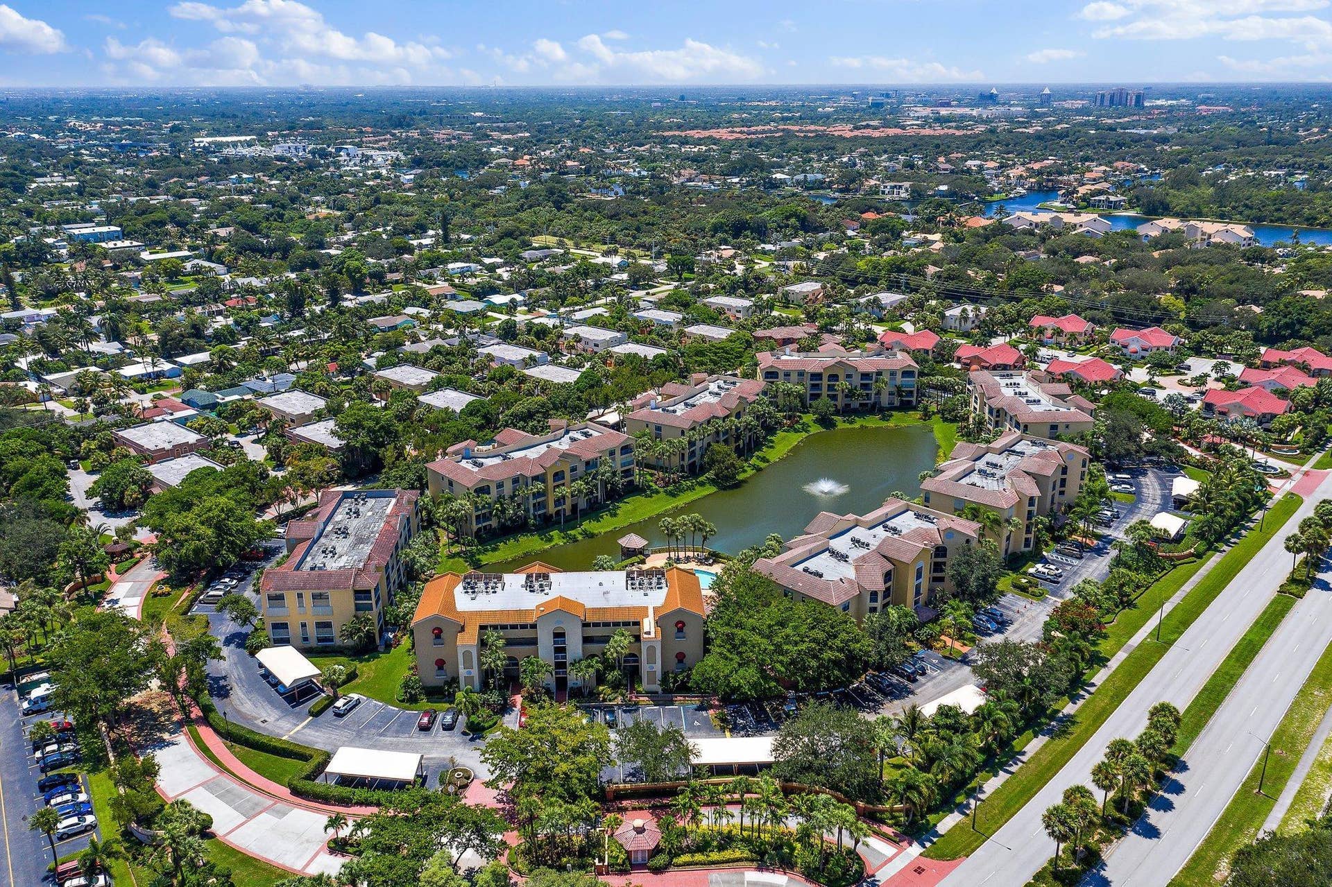 700 Uno Lago Drive, #404, Juno Beach, FL 33408 054-700UnoLagoDr304-JunoBeach-FL-SMALL