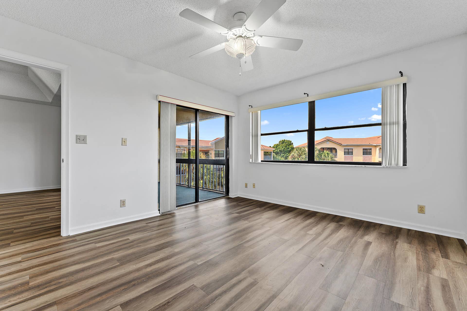 700 Uno Lago Drive, #404, Juno Beach, FL 33408 013-700UnoLagoDr-404-JunoBeach-FULL