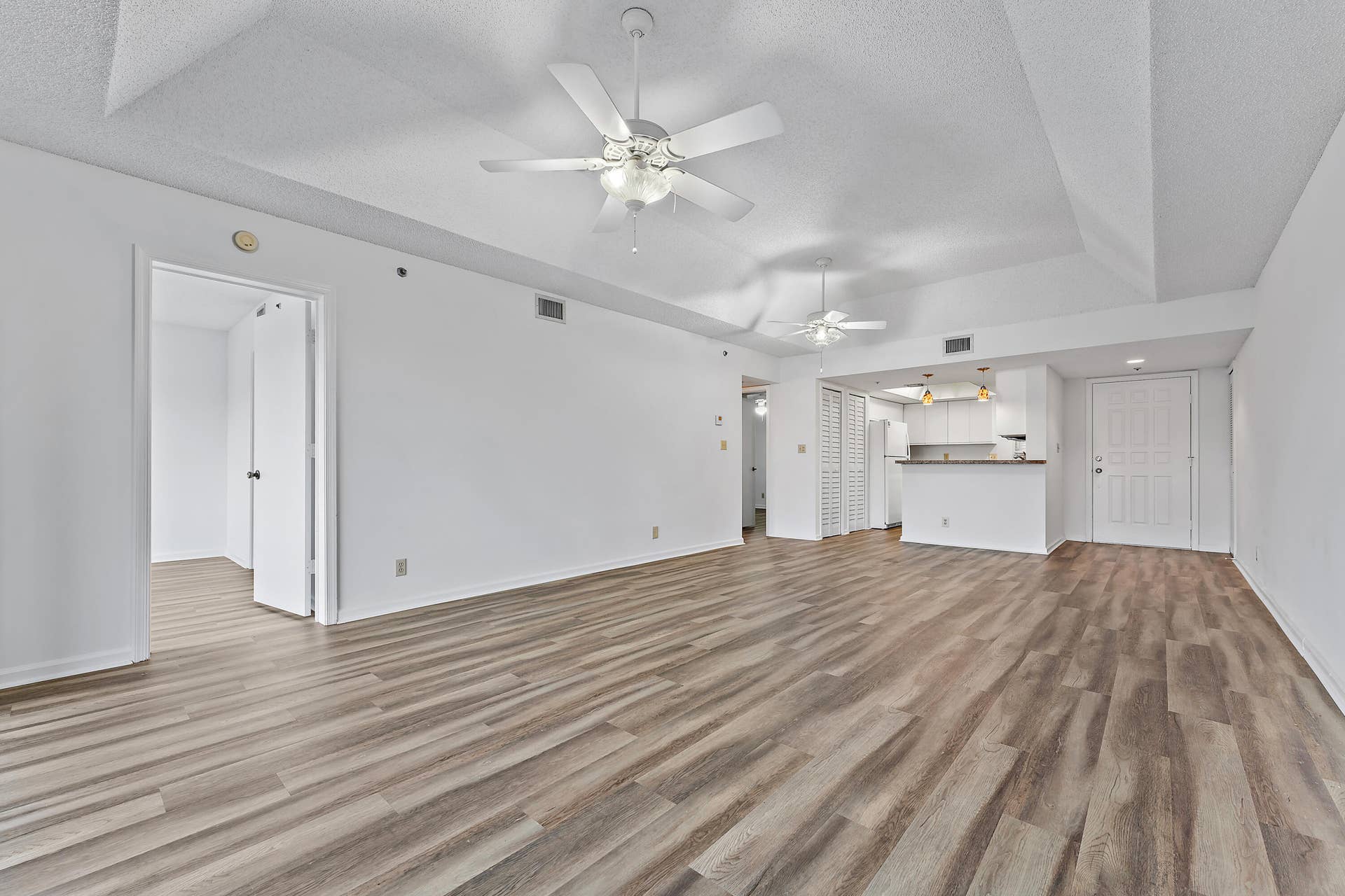 700 Uno Lago Drive, #404, Juno Beach, FL 33408 010-700UnoLagoDr-404-JunoBeach-FULL