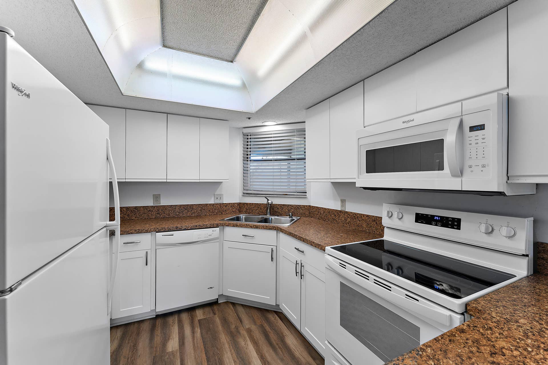 700 Uno Lago Drive, #404, Juno Beach, FL 33408 003-700UnoLagoDr-404-NorthPalmBeach-FL-3