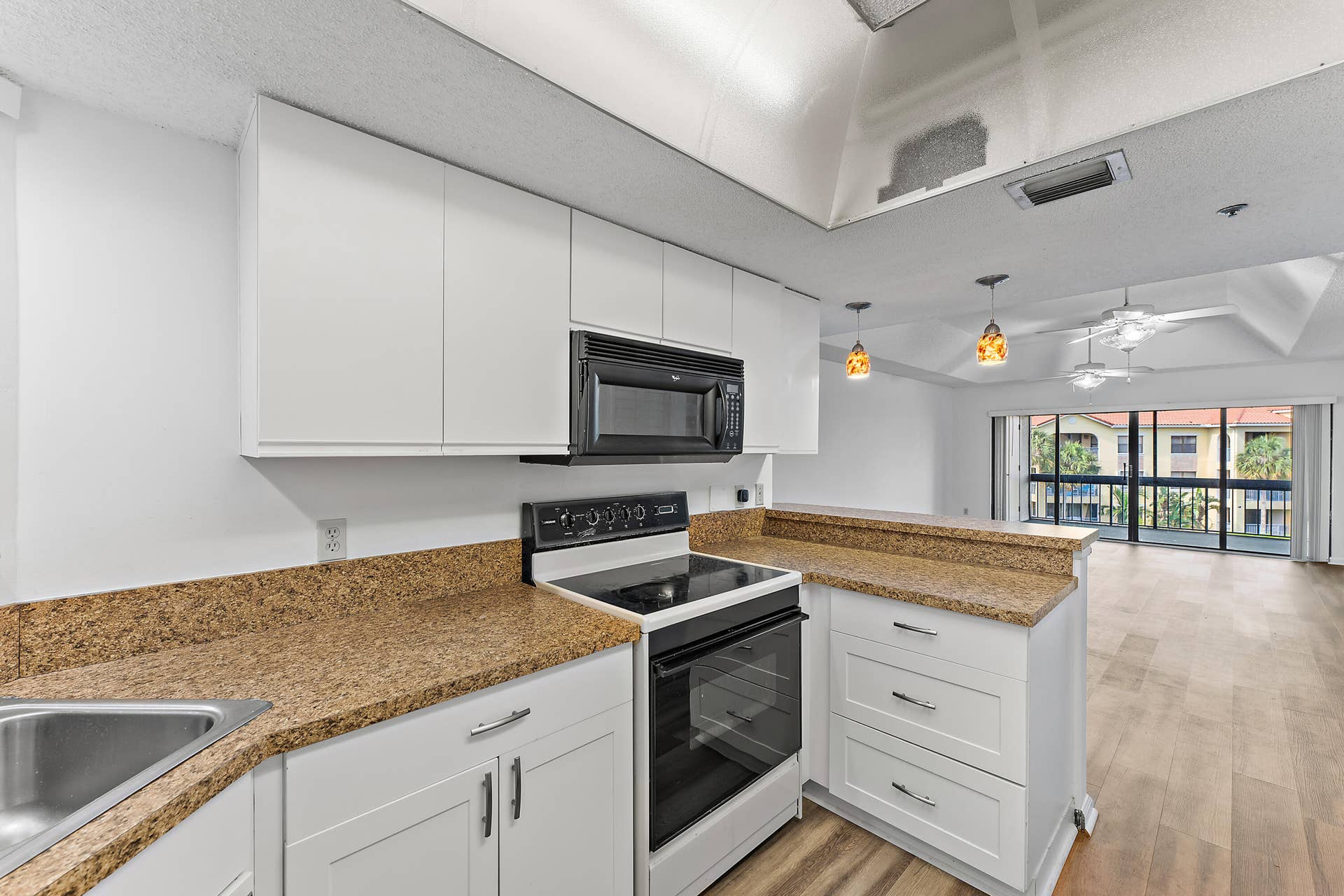 700 Uno Lago Drive, #404, Juno Beach, FL 33408 006-700UnoLagoDr-404-JunoBeach-FULL