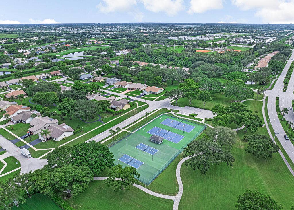 10301 GREENBRIAR Court, Boca Raton, FL 33498 49
